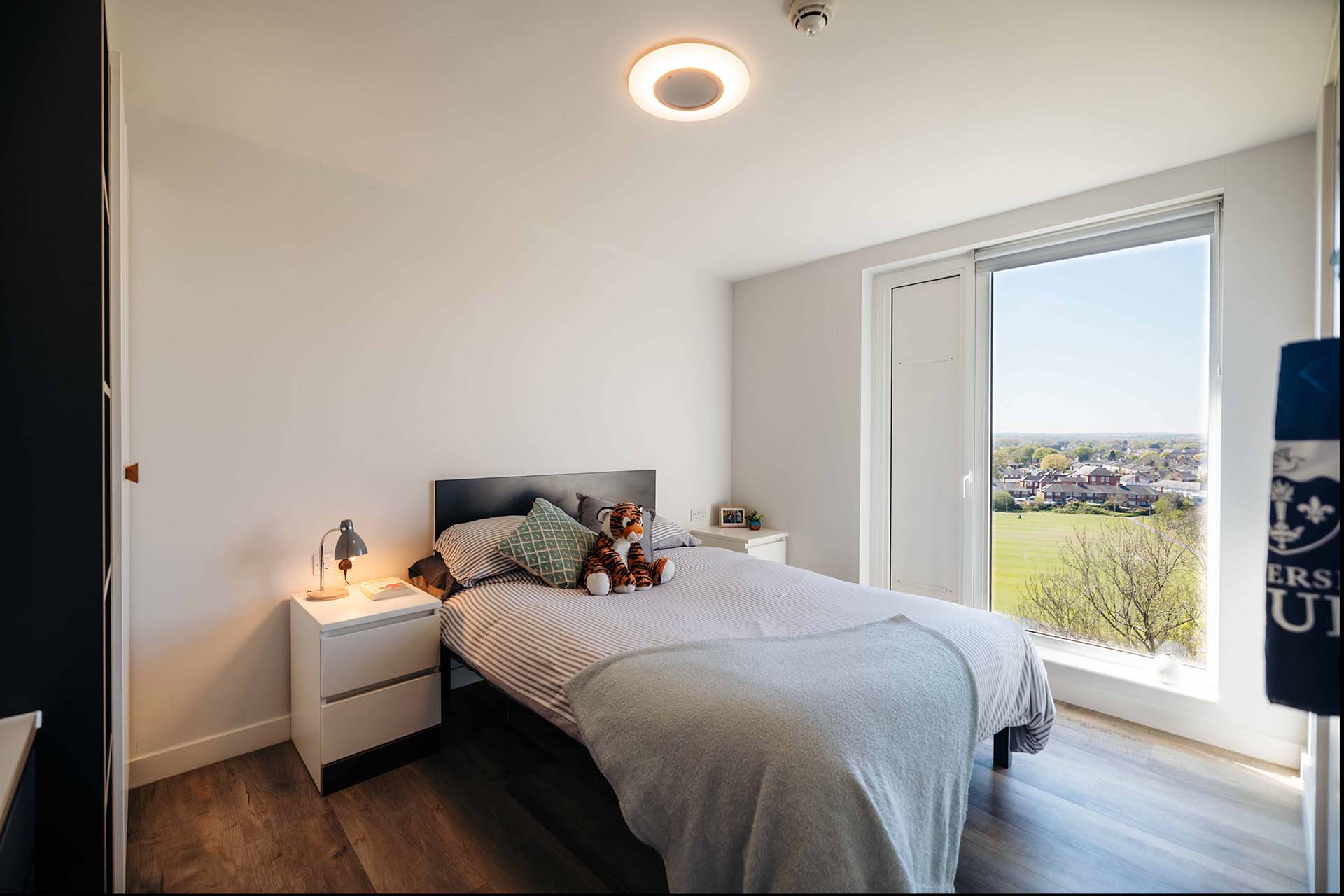 Single flat bedroom in Westfield Court